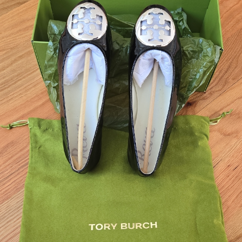 Tory Burch REVA BALLET Black Patent Leather Flats with Silver Logo